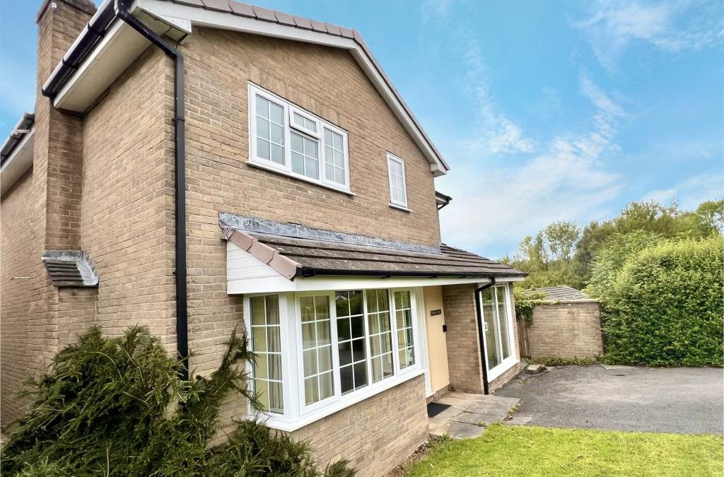 41 Piercefield Avenue, Chepstow, Monmouthshire, NP16 5JB