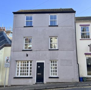 7 Middle Street, Chepstow, Monmouthshire, NP16 5ET