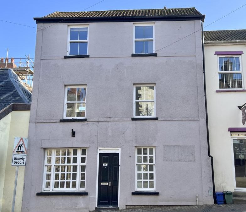 7 Middle Street, Chepstow, Monmouthshire, NP16 5ET